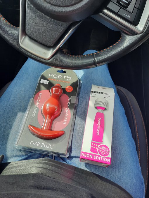 When you decide to stop by the Toy store before work 😈😉 https://t.co/ZOPHN1ehse