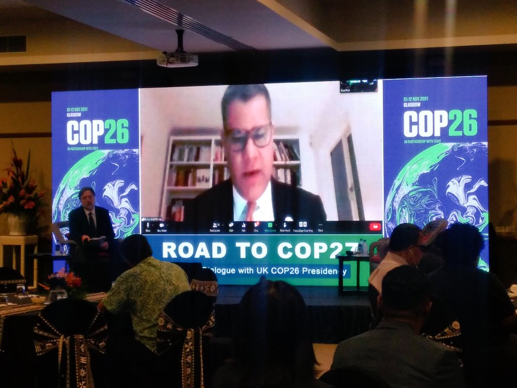 #happeningnow
<a href="/COP26/">COP26</a> <a href="/AlokSharma_RDG/">Rt Hon Lord Alok Sharma</a> "Let's make a year of deliveries" Presisent of #COP26 Hon Ashok also praised #Pacific #youngpeople for keeping the momentum with their commitment, activism &amp; actions!