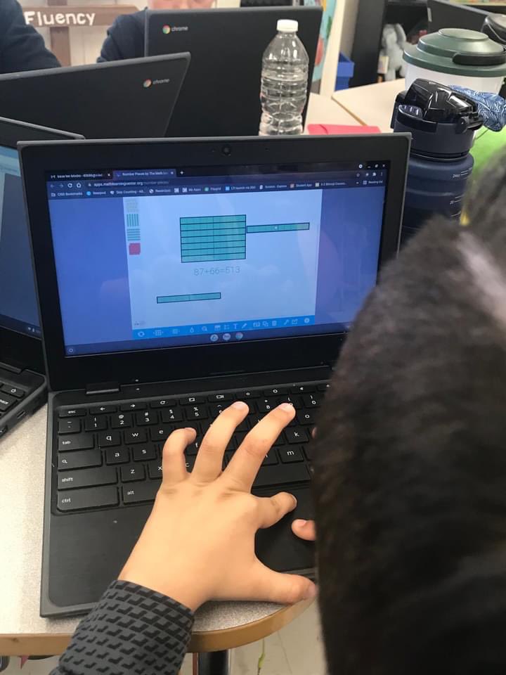 CISD_Curriculum's tweet image. Every day is Digital Learning Day at Gerard Elementary. The 2nd grade use their chromebooks every day to reinforce and enhance their learning. #cisdallin #DLD2022