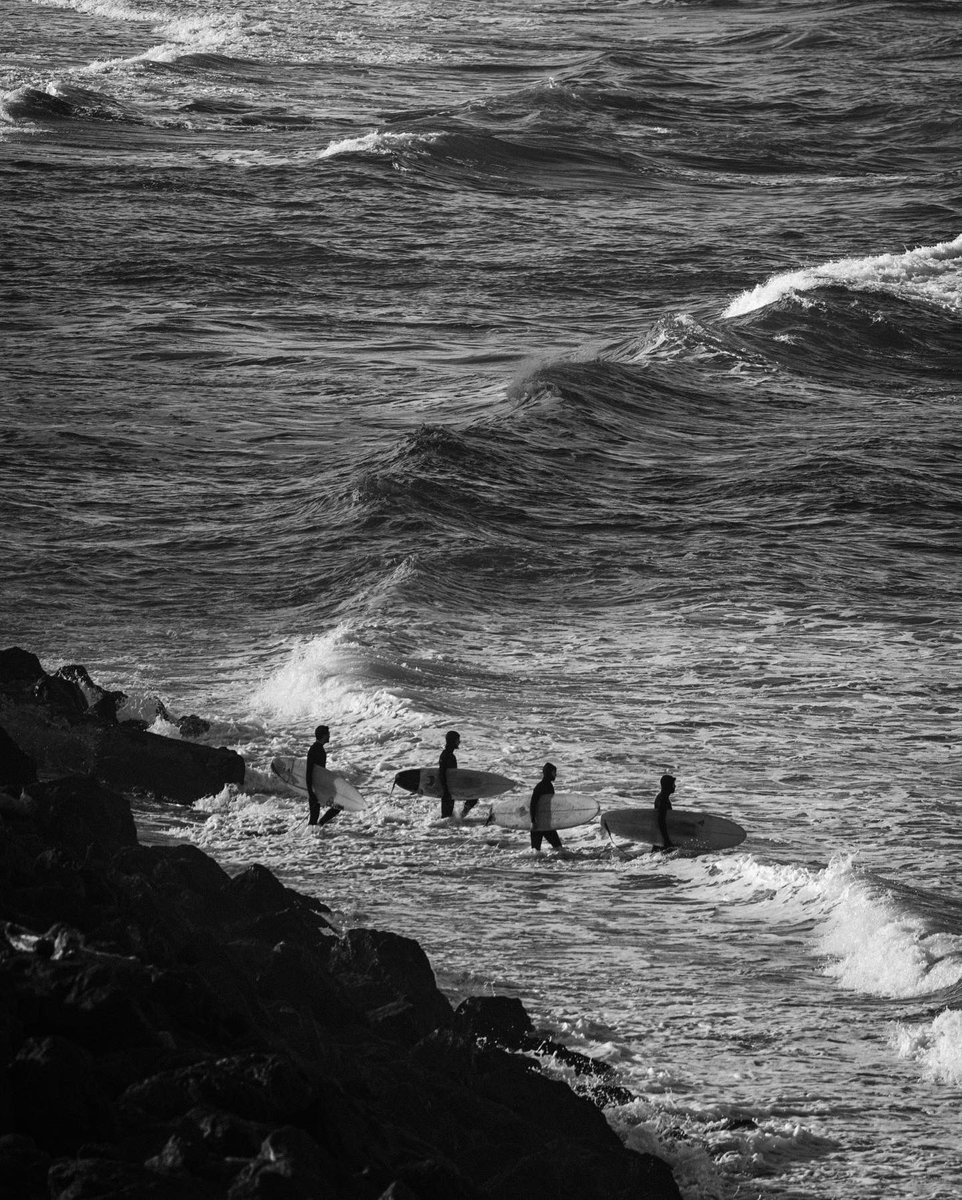 alexstrohl's tweet photo. a study on waves https://t.co/huBwUHXu4a