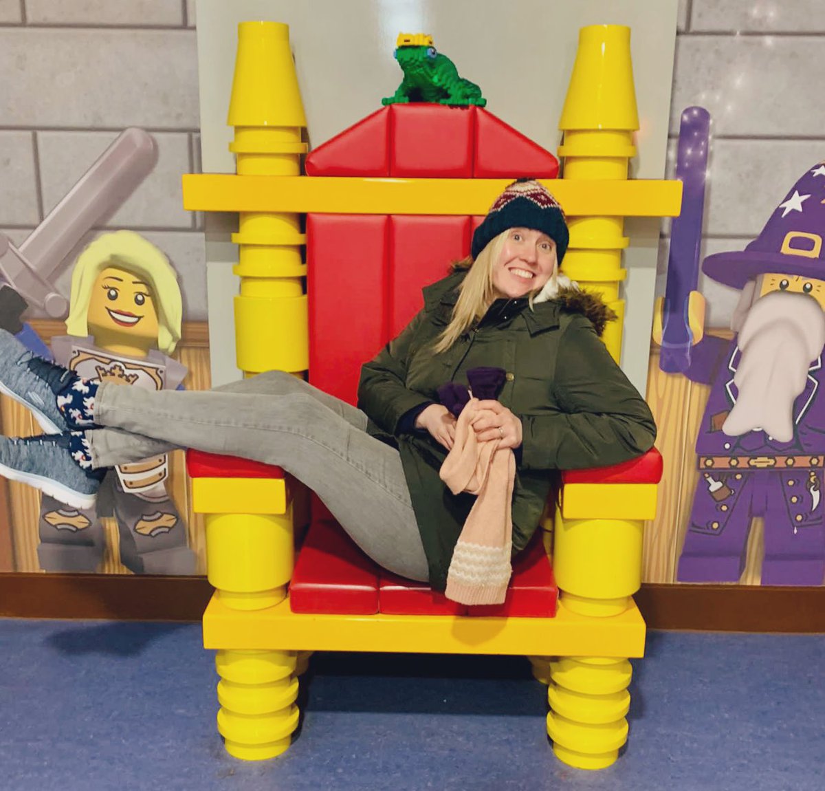 AcpKay's tweet photo. ‘2022 the year we go out &amp; do stuff’ Feb monthly instalment - @Legoland. Back home with 2 happy kids &amp; 2 exhausted parents enjoying a well earned drink #stepcountsmashed #legogeek https://t.co/4WM9GVIEv8