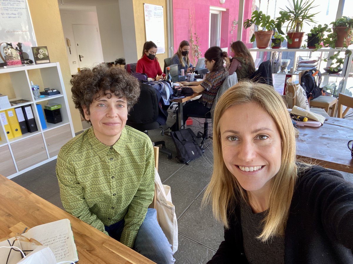 CIMA - Asociación de Mujeres Cineastas (@cimacineastas) on Twitter photo 🔴 <a href="/AlbaSotorra/">Alba Sotorra</a> mentora del programa #CIMAMentoring1to1 comparte jornada con su mentorizada <a href="/LolaLapaz/">Lola Lapaz 🎯</a>
En esta ocasión Lapaz (Dirección documental) visitó la productora de Sotorra. Las participantes del mentoring siguen compartiendo jornadas de trabajo
cimamujerescineastas.es/cima-mentoring… 🔴 <a href="/AlbaSotorra/">Alba Sotorra</a> mentora del programa #CIMAMentoring1to1 comparte jornada con su mentorizada <a href="/LolaLapaz/">Lola Lapaz 🎯</a>
En esta ocasión Lapaz (Dirección documental) visitó la productora de Sotorra. Las participantes del mentoring siguen compartiendo jornadas de trabajo
cimamujerescineastas.es/cima-mentoring…