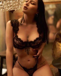 maiss18_'s tweet photo. ✨ https://t.co/3IQ2cns9uX