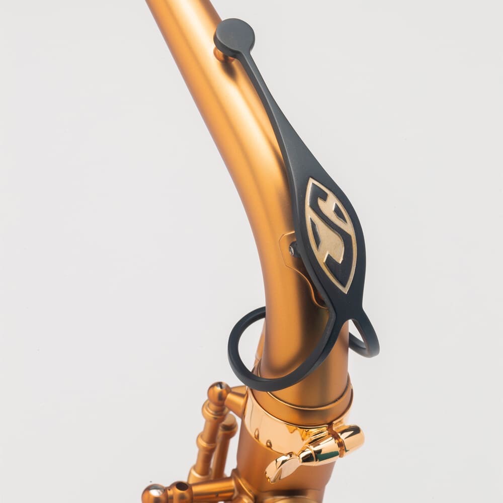 shima_wind_r's tweet photo. 【新商品】シュプレーム Modèle 2022
今年5月より販売予定!セルマー社の輝かしい始まりの一歩「Model22」100周年を記念した限定品です♪
ご予約ご相談承ります!
#H.Selmer #Supreme #Model22 https://t.co/Q5fj3LjrQ6