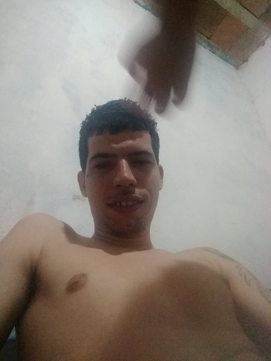 thiagokemilly's tweet photo. Avisa que eu cheguei Lili canto muito obrigado meu deus https://t.co/1eZjkQNwB6