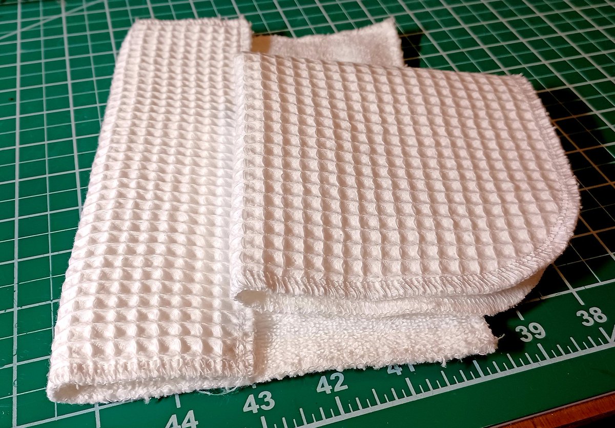 HolisticNgineer's tweet photo. Finally learned how to use my serger thanks to a friend at a local sewing guild. #firstmake sewn handtowel / washcloth. Sergers are witchcraft! https://t.co/oSUst1ObfJ