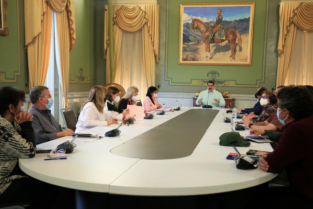 @mviviana212 tweet media