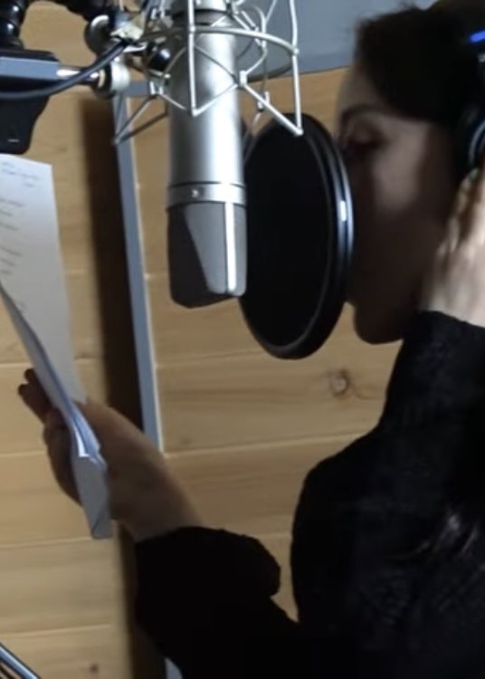em4l3z's tweet photo. going back to the recording studio💕💕🎤🎧❤️‍🔥😊 #FACILMAMI #ALLOFYOU https://t.co/3IQtrUYDep