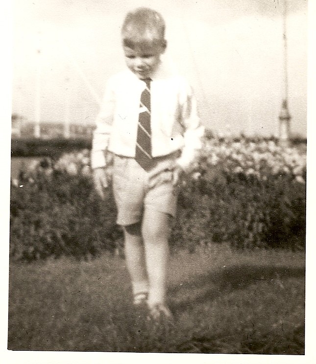 BillanyMartin's tweet photo. ST2.
My name is Martin Andrew Billany &amp; I'm ending my life because I can no longer live with the pain of what happened to me when I was growing up. There will be more scheduled tweets (ST's) to follow. https://t.co/mLNL0nokTk