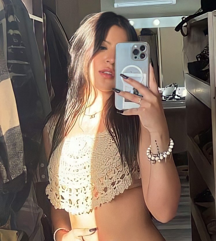 nachavalue's tweet photo. 22|02|22 💗
Es una bendición tenerte como idola, te amo como a nada, tu para mi eres la buena suerte<3 https://t.co/f5BGqTnRp6