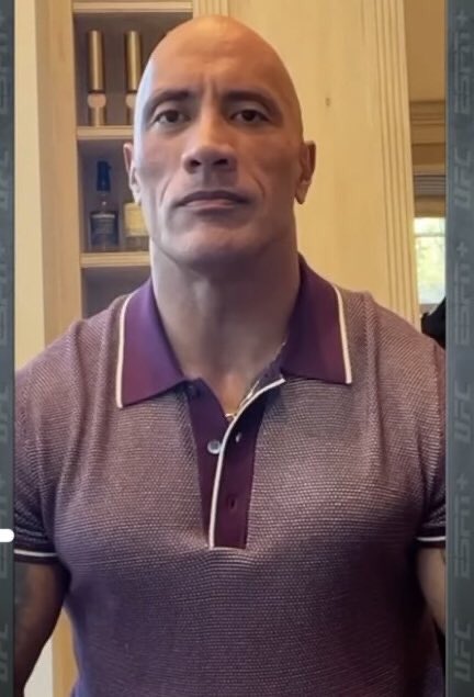 hllandzc's tweet photo. Not the rock having the same shirt as Tom 😭 https://t.co/WjkuY5rE3i