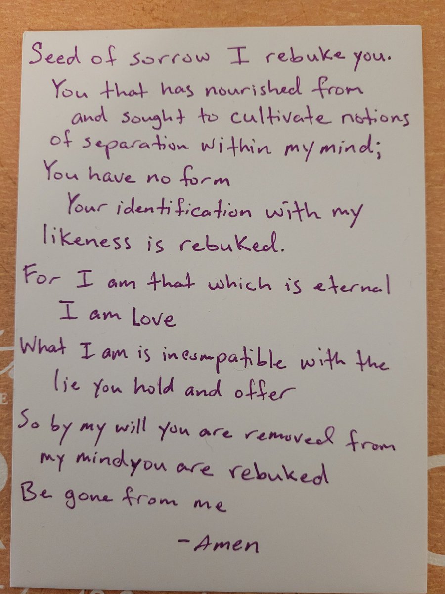 TheManInScarf's tweet photo. We who know sorrow; We take centering and deep breaths. Our consciousness, as gardener and our mind as its field. We choose those seeds which the light of our consciousness will feed. W/clear and direct commands we remove what ails us. By its name we command it.-Know Yourself. https://t.co/7fKawXLwab