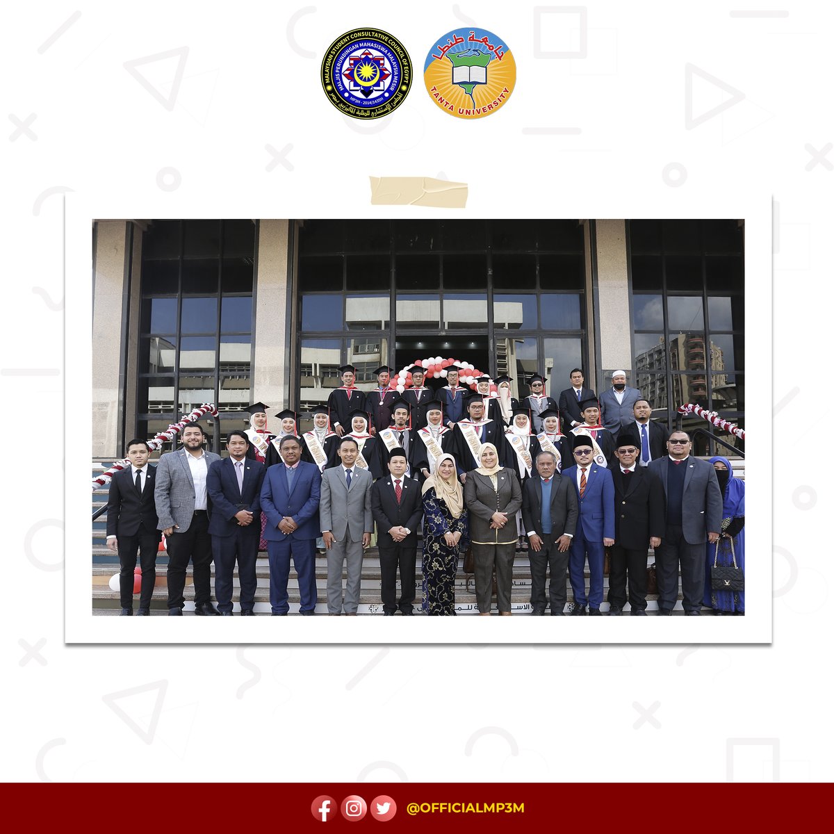 sekretariatmp3m's tweet photo. Majlis Perundingan Mahasiswa Malaysia Mesir (MP3M) ingin mengucapkan tahniah kepada semua graduan Malaysia di Universiti Tanta.
Semoga para graduan kita mampu meneruskan kecemerlangan dalam menabur bakti kepada masyarakat pula selepas ini.
#AspirasiKita #MP3M https://t.co/KlUV91Kj0l