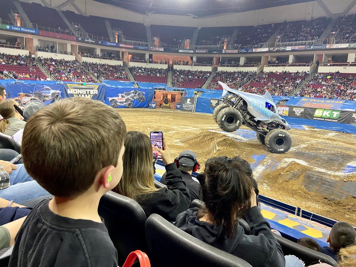 Never Bored Family tweet media