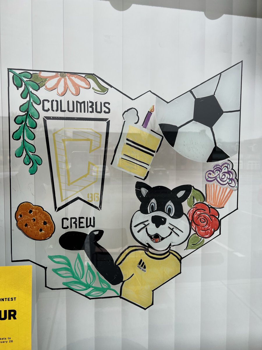 ColumbusCrew's tweet photo. Black &amp; Gold 🎨

Vote in our Window Decorating Contest for the chance to win two home opener tickets: https://t.co/gGz1LlDbfu

#Crew96 https://t.co/lrHIPbPnYR