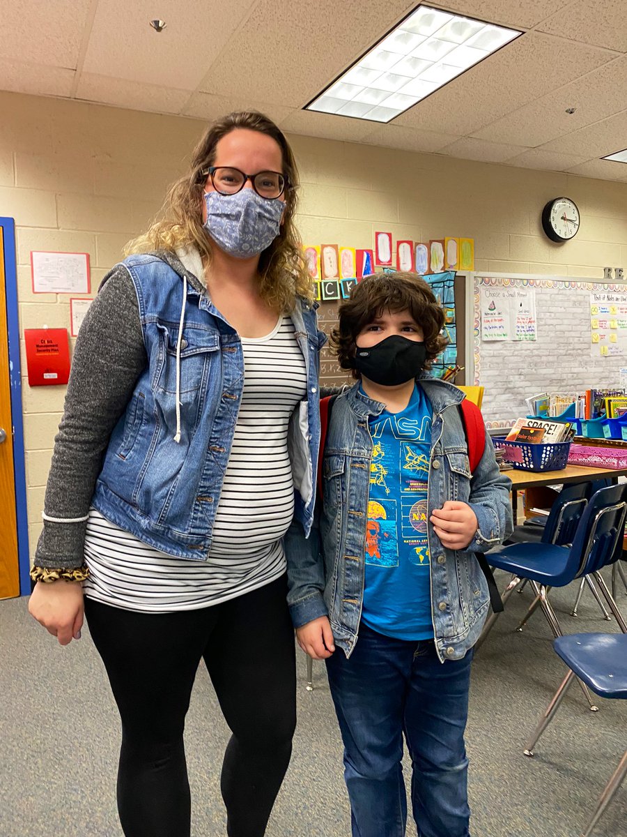 Two-Days Twin Day consisted of a classic Mrs. Hamell look… Jean Jacket for the win in 3rd grade!