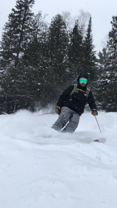 JensHinderlie's tweet image. Powder day! #Lutsen