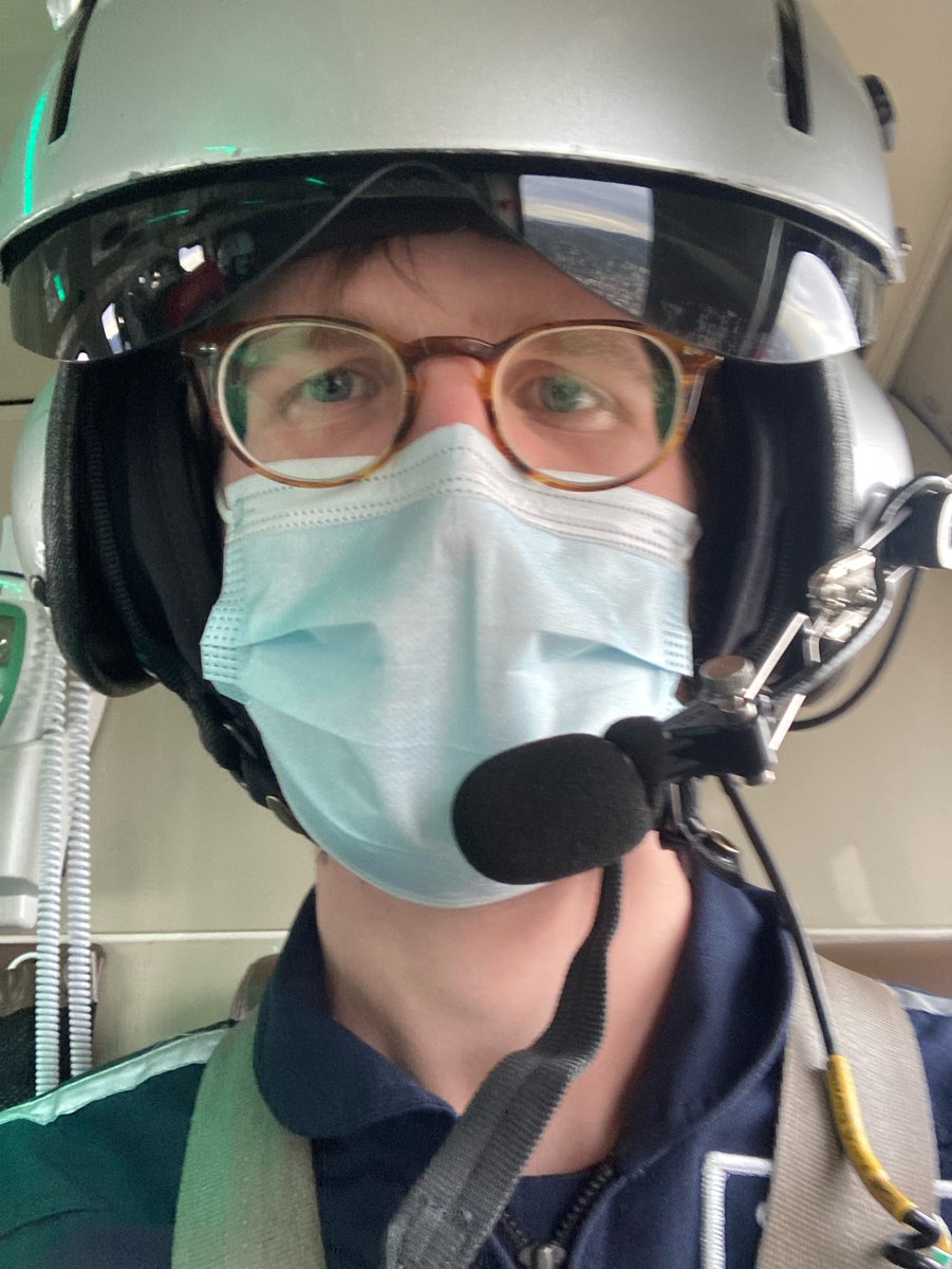 CHLA_PHMFellows's tweet photo. Three for three on sunset helicopter rides for our @CHLA_PHMFellows during their transport shifts focused on stabilizing acutely ill pediatric patients, triaging, safe transport, and transitions of care #CHLAPHM https://t.co/EAgsJq0awF