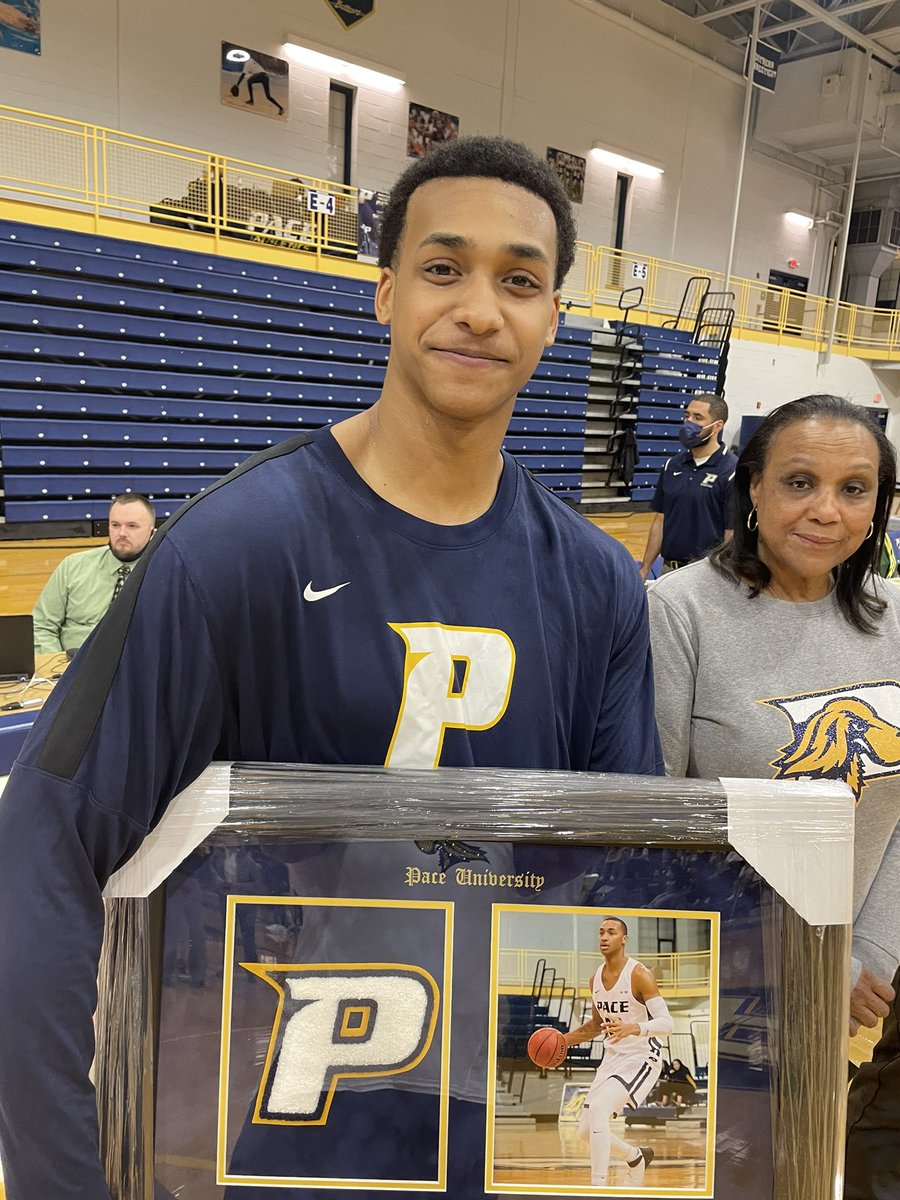 CoachLaForce's tweet photo. Congrats on your senior night. We are so proud! @PaceMBB #LastMannStanding @martinmann14 ❤️❤️ https://t.co/1vBVXOy3Nm