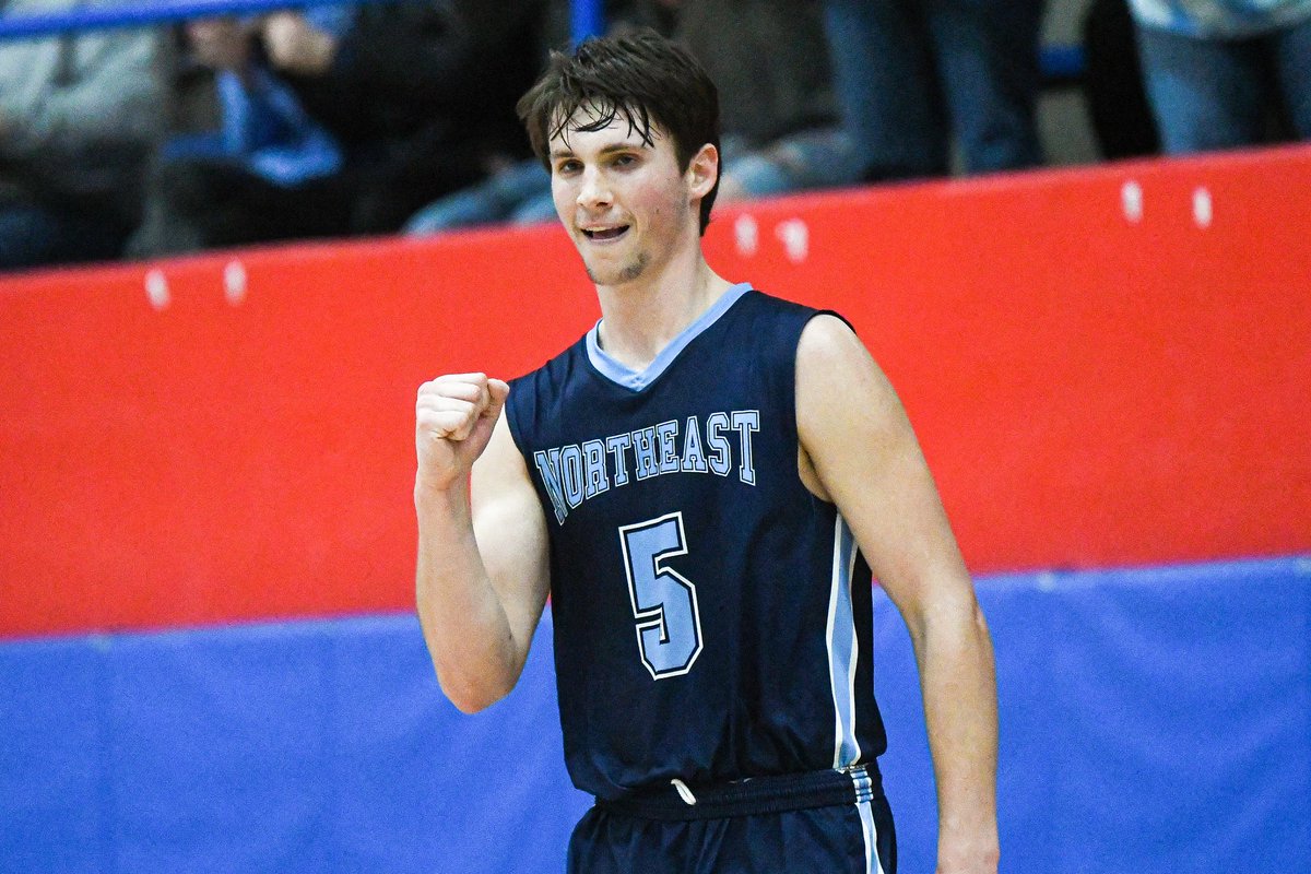 CarieKuehnNews's tweet photo. CLASS 2A DISTRICT FINAL

FINAL: Northeast 54, Camanche 41
 (Score corrected because of my fat fingers)

Hughes with 16 for the Rebels, Pataska 12 #iahsbkb https://t.co/2htjLeuAZy