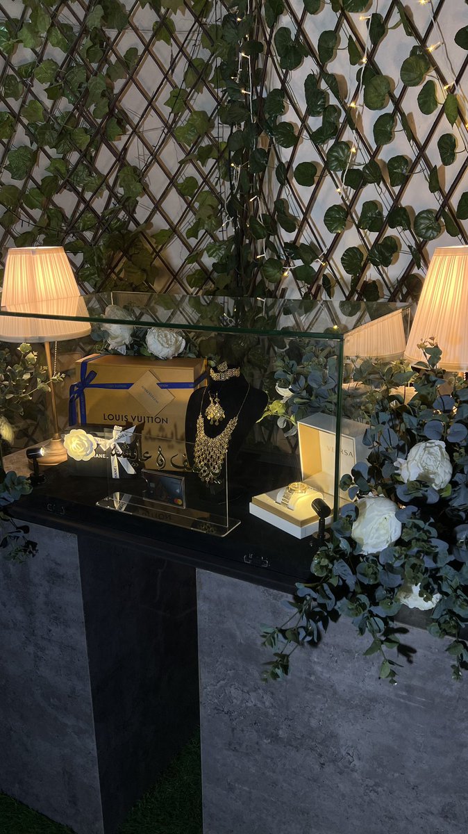 _aldoserriii's tweet photo. ٢٢-٢-٢٠٢٢
أنعقد القلب بالقلب 💍🖤 https://t.co/iVpdmO9wkl
