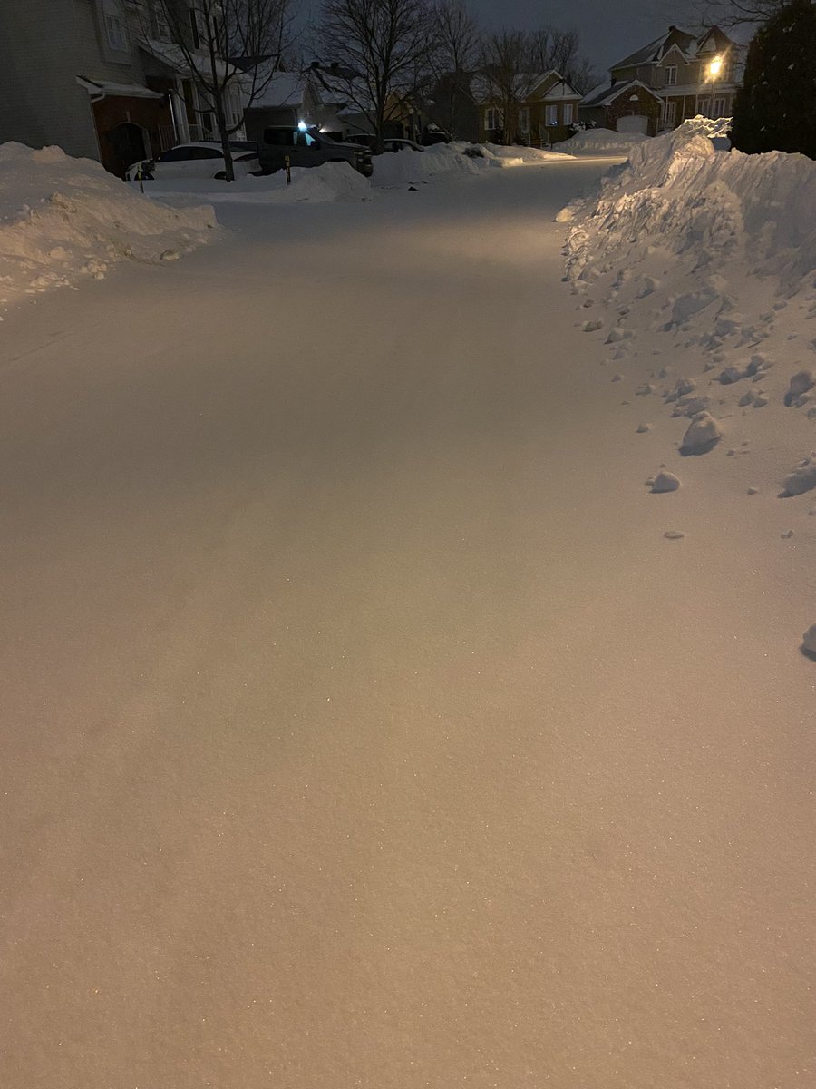 mikegagnon1911's tweet photo. Pluie verglaçante pour le #jour52 https://t.co/NTjSPvu1gh