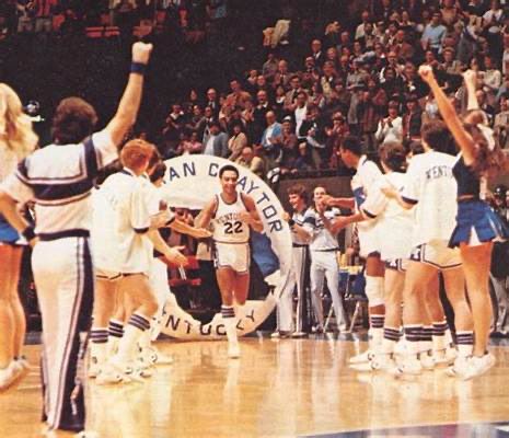 Masbanderson2's tweet photo. @wildcatnews @bigbluehistory @KentuckyMBB @SECNetwork https://t.co/BdGIHb23cJ