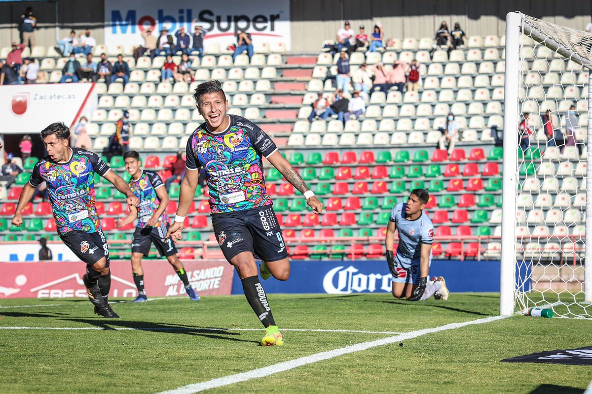 Vía @Elgavilanoax

En la jornada 9 de la @LigaMXExpansion, @MinerosFc doblegó 4-2 a nuestros @AlebrijesOaxaca

Con este resultado #Alebrijes se quedó en el tercer lugar de la tabla general. Para la Jornada 10  recibirán en el #TemploAlebrije a @TorosCelayaCD