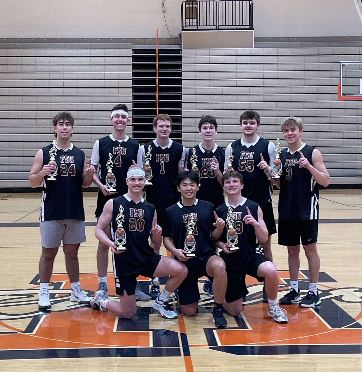 FSUaux's tweet photo. 🏆 Your 2022 Intramural Champions! 🏆#back2back #ringseason https://t.co/kbLiup5yhl