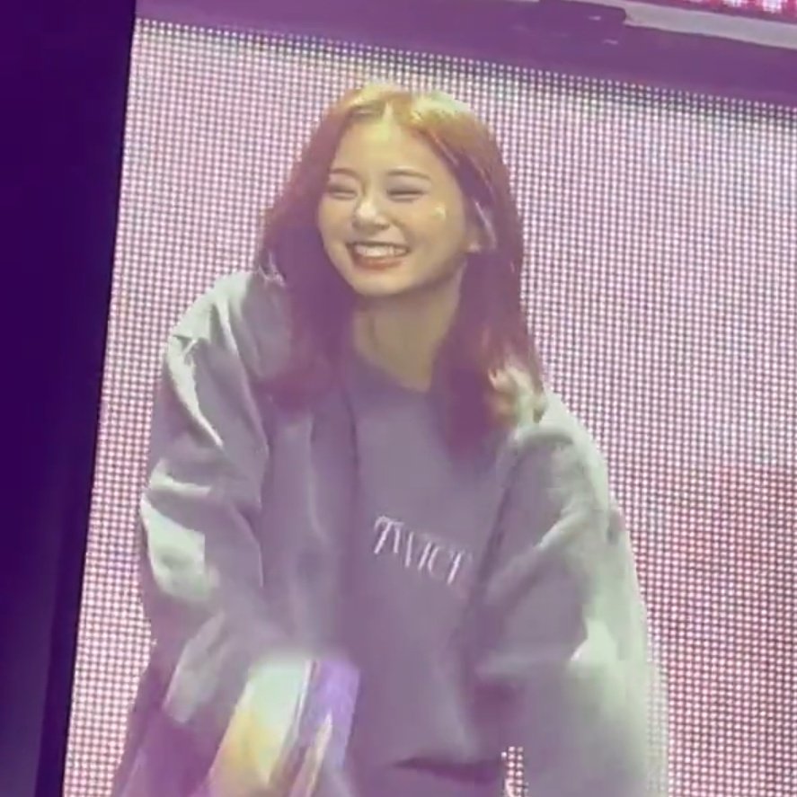 JMTZPICS's tweet image. literally angels