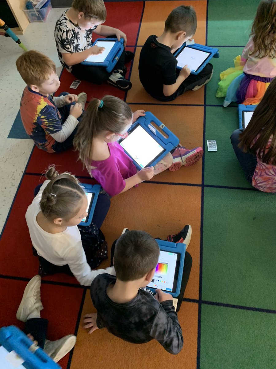 First day using <a href="/nearpod/">Nearpod</a> went good! My kids loved the drawing feature!