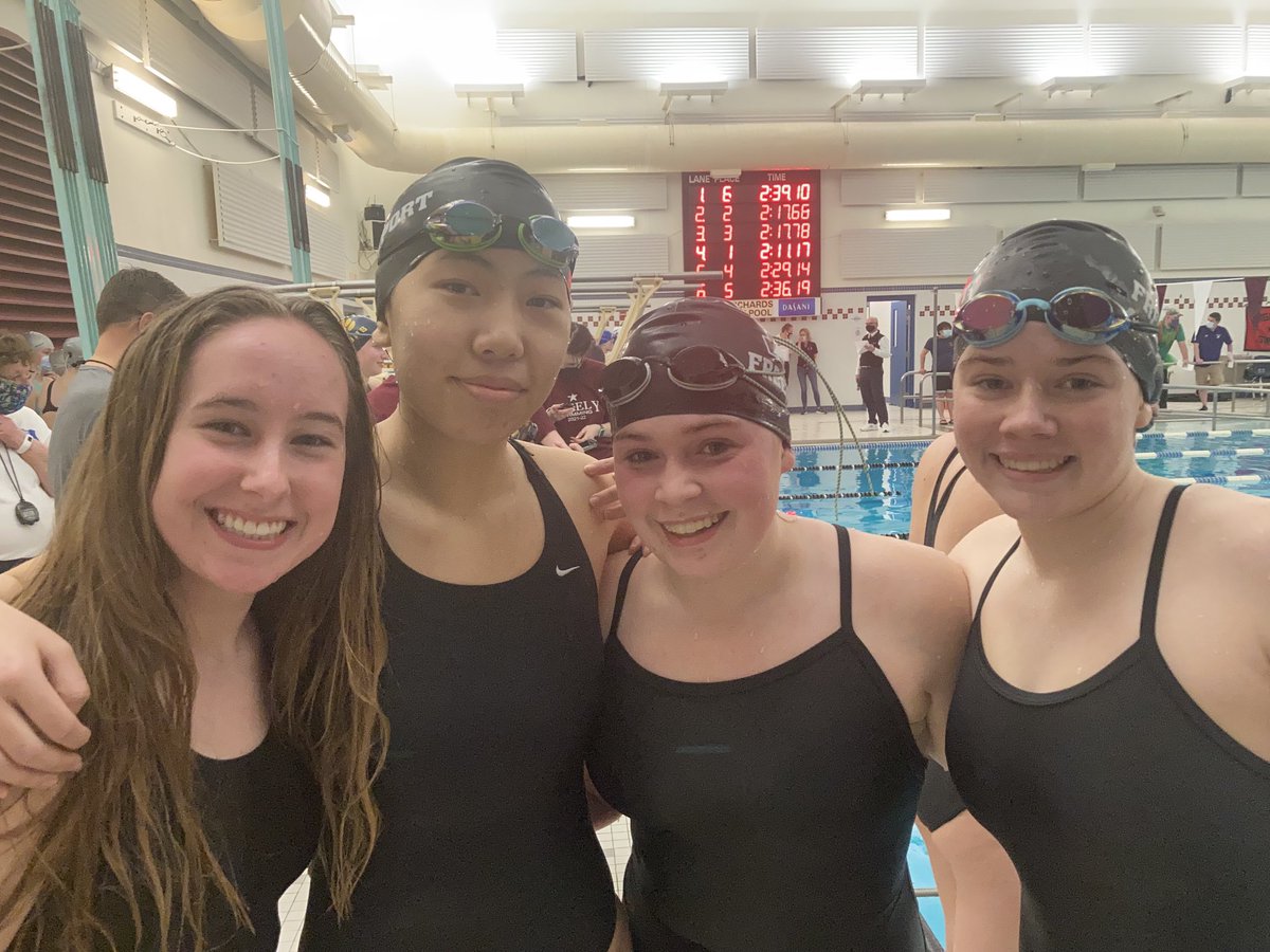FreeportFalcons's tweet photo. Freeport’s 200 yd medley relay team https://t.co/y8QNOWk1yw