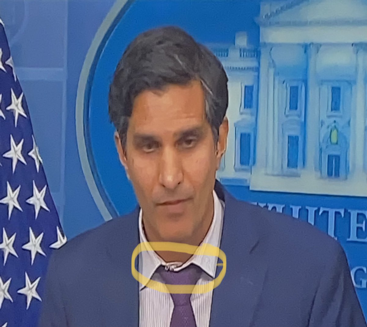 TurkiAlmadhi's tweet photo. Look at the tie of the White House Spokesman now....it becomes clear to you that it is war and nothing but war @AMROALAMRO11 @LorenaAcu4 @TariqAlmashjari @lipoii2 @brahim_bendcor @zozooo14077 https://t.co/LVfddkqH5U