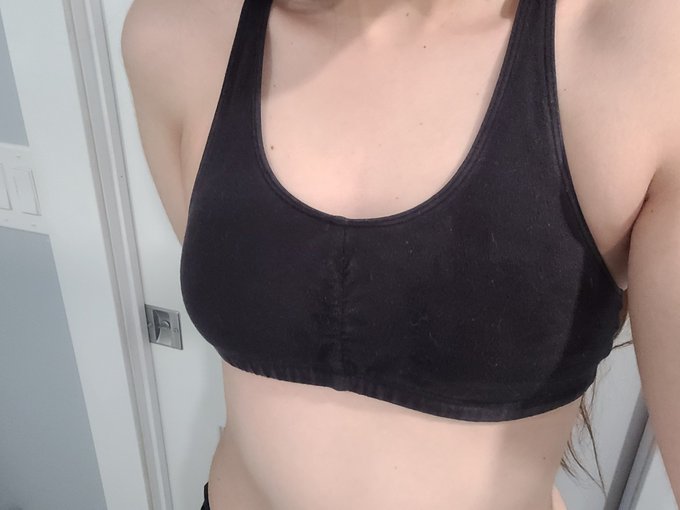 They are late, I apologize. Here is my contribution to Titty Tuesday on this lovely 2/22/22 Twos-day  Small