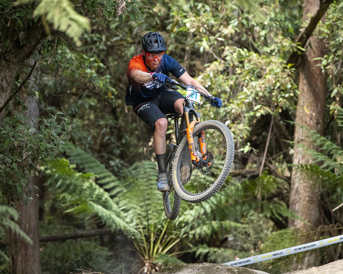 ridegiantbikes's tweet photo. Giant Factory Off-Road Team riders Cameron Wright and Josh Carlson each struck gold (x3!) at the Australian Mountain Bike National Championships, earning three titles between the two athletes! 

https://t.co/2mpsugzMJC

Photos: Matt Rousu

#PureXCSpeed #RideUnleashed https://t.co/IS4Q3JeuIA