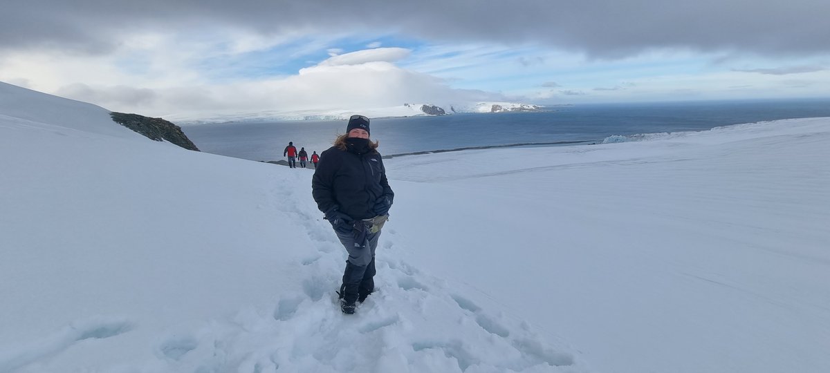 Instituto Milenio BASE (@mileniobase) on Twitter photo ❄️¡Noticias desde la Antártica profunda! Nuestra directora alterna, la Dra. Julieta Orlando <a href="/julauor/">Julieta Laura Orlando</a> e investigadora <a href="/uchile/">Universidad de Chile</a> aún se encuentra participando de la Expedición Científica Antártica número #58 organizada por <a href="/inach_gob/">INACH</a> 🧵(1/3) ❄️¡Noticias desde la Antártica profunda! Nuestra directora alterna, la Dra. Julieta Orlando <a href="/julauor/">Julieta Laura Orlando</a> e investigadora <a href="/uchile/">Universidad de Chile</a> aún se encuentra participando de la Expedición Científica Antártica número #58 organizada por <a href="/inach_gob/">INACH</a> 🧵(1/3)