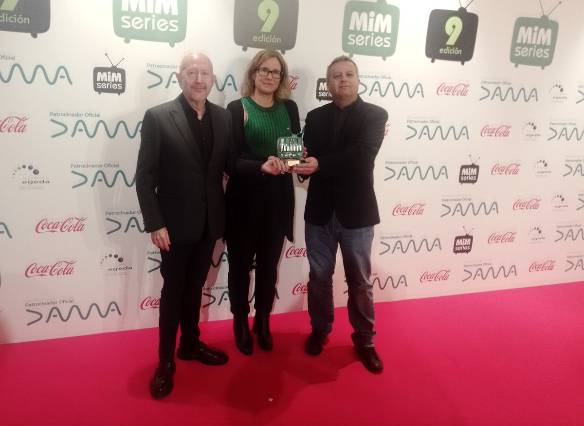 🏆 El Premio DAMA Mejor Serie Diaria es para...
<a href="/SyP_tve/">Servir y Proteger</a> una produción de <a href="/rtve/">RTVE</a> en colaboración con <a href="/planoaplano/">Plano a Plano</a>

#PremiosMiMseries
#MiMseries