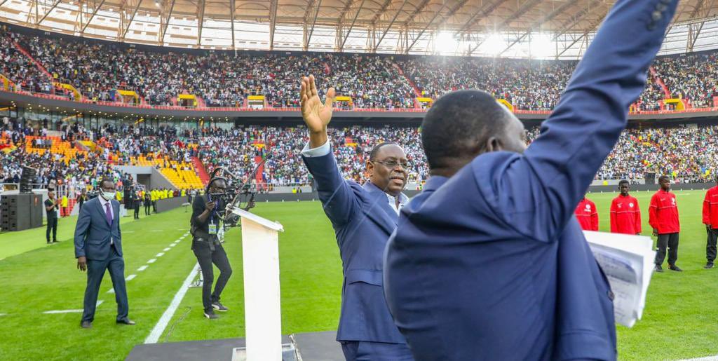 PR_Senegal's tweet photo. Le chef de l’Etat @Macky_Sall a inauguré ce mardi 22 février 2022 le Stade du Sénégal de Diamaniadio. 
Ce joyau qui porte désormais le nom de l’ancien Président Me Abdoulaye Wade est une infrastructure offerte en cadeau à la jeunesse sénégalaise. https://t.co/9IHu8N7lAY