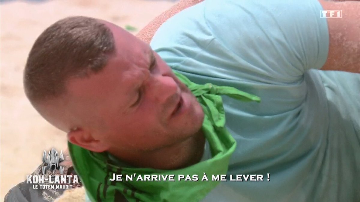 Devale26's tweet photo. C'est reparti les Koh Lanta le mardi soir. 
Les gens le mercredi matin :
#KohLanta https://t.co/jbNeo8Mty9