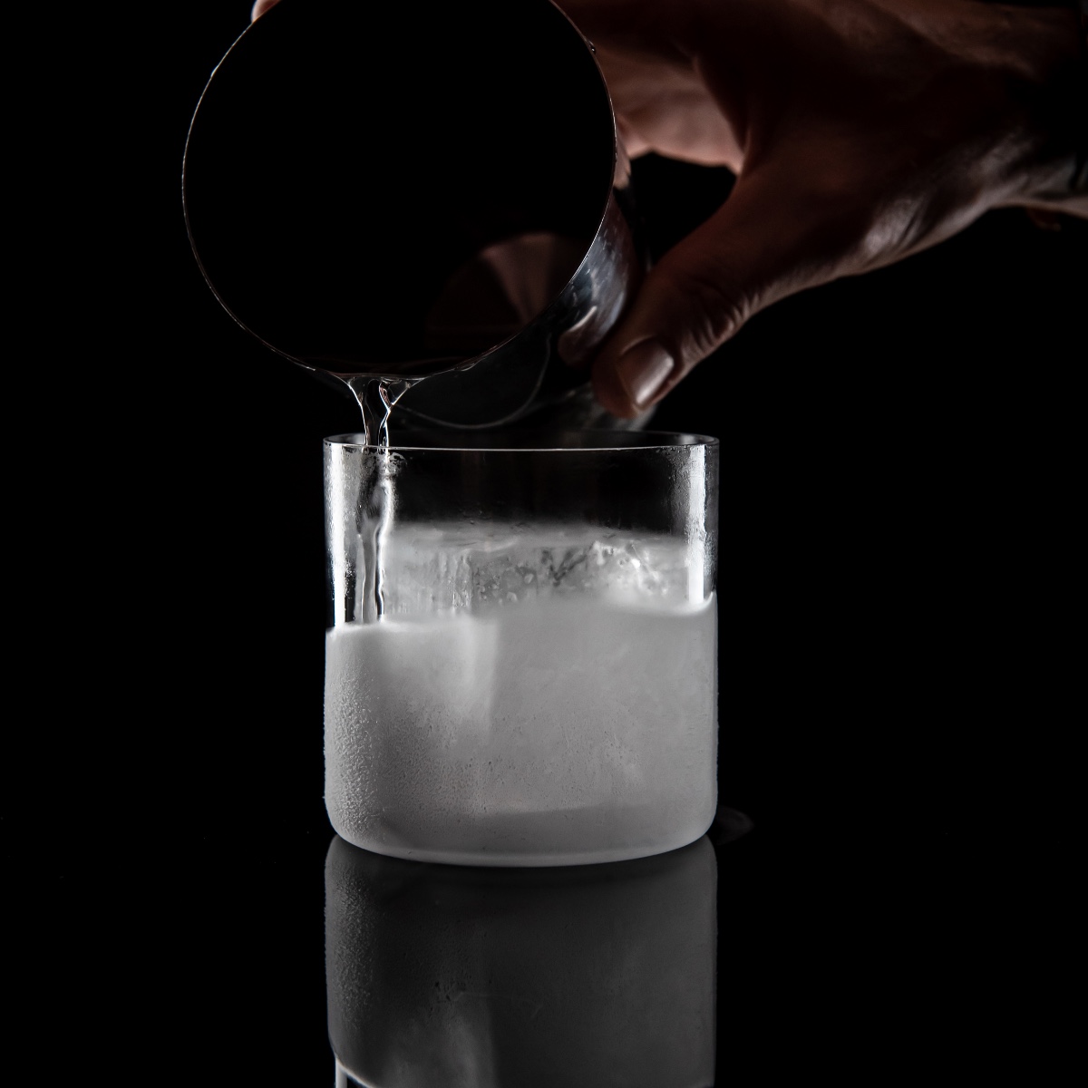 pigtailcocktail's tweet photo. Only at #PigtailCocktail: our #Negroni Cristal features a balanced combination of Gin Mare gin, blanc vermouth and Luxardo Bitter Bianco. https://t.co/rChlWBCDMn