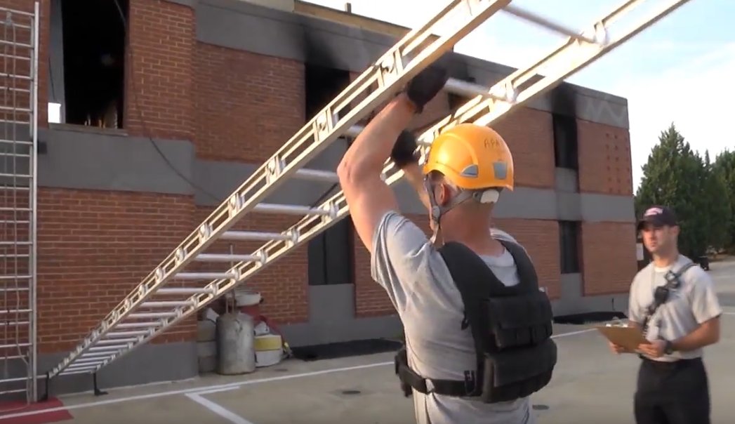 StoichioGuy's tweet photo. Hey Huntsville - Lake of Bays Firefighter Candidates... tune in to Zoom tomorrow evening at 7pm to learn all about our testing requirements to become a VOLUNTEER FIREFIGHTER @HLOBfire.

(Check the Town or Township website for further info) https://t.co/7wsZfxN7lI