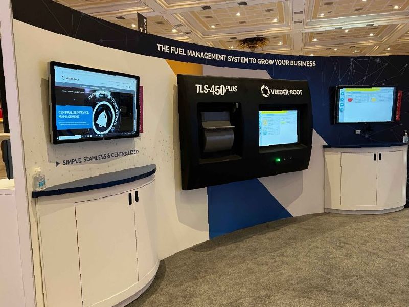 VeederRoot's tweet photo. The giant TLS-450PLUS is in place and we're ready for a great crowd at the 2022 #WPMAexpo! Stop by booth #519 and talk to us about our industry-leading fuel solutions #VeederRoot #WPMAExpo2022 https://t.co/4yqWujvE5x