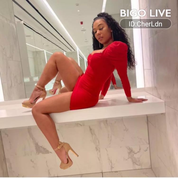 kerrye014's tweet photo. Come and see ❤️Cher Love ❤️🌶 streaming live on #BIGOLIVE and make new friends!  https://t.co/Lq5zGGHU7u https://t.co/3bkrZjsMlC