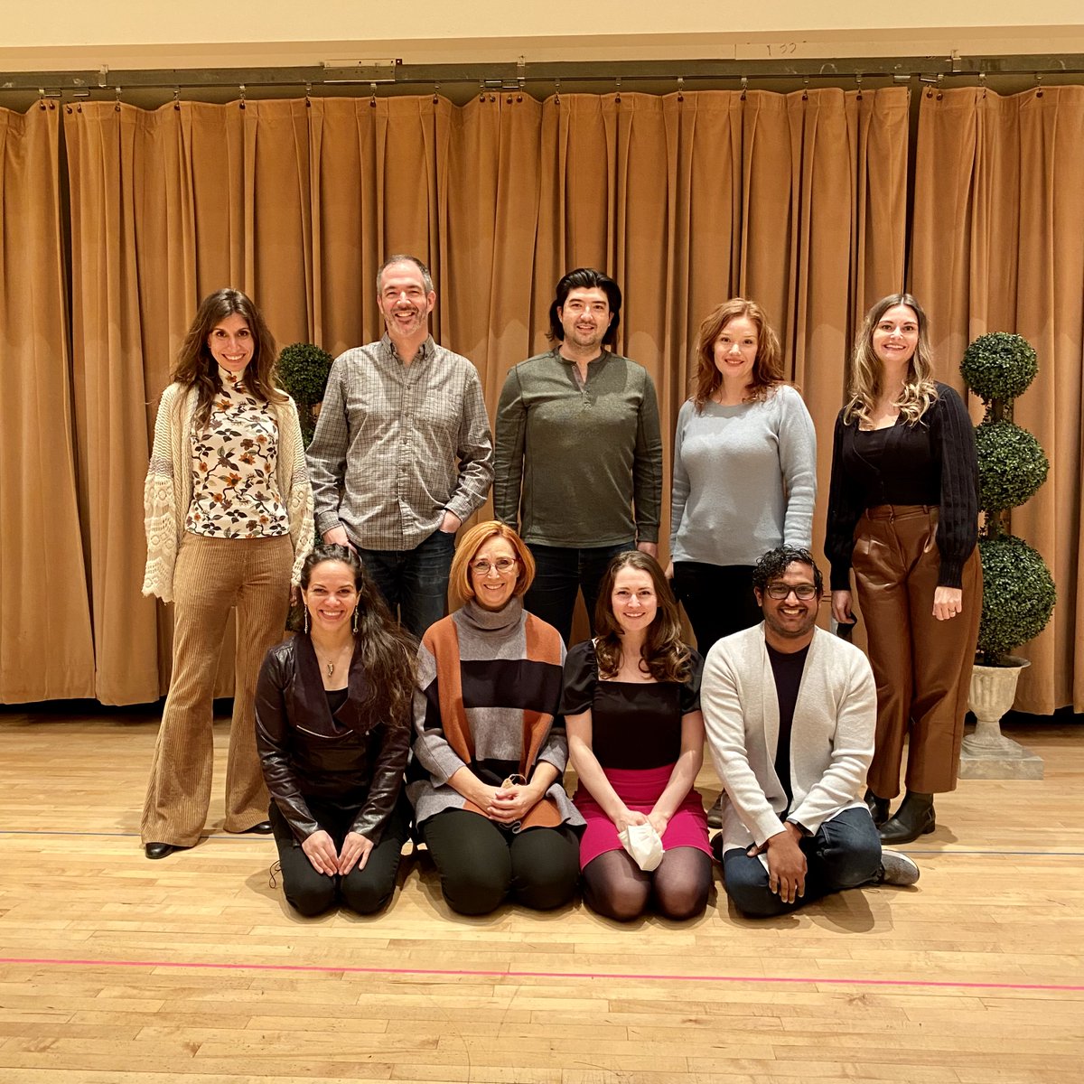 edmontonopera's tweet photo. Today we begin rehearsals for our new production of #CosìFanTutte, opening March 19 at the Jube! Welcome to our incredible cast &amp; creative team — we can't wait for audiences to experience this clever new take on Mozart's romantic comedy! #EOCosì #yegarts #opera #Mozart #Così https://t.co/n1W9ggUStA