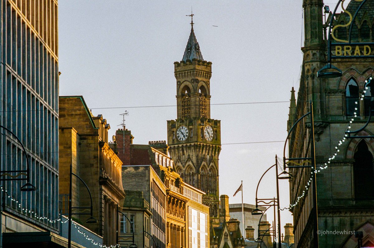Winter sunset, Market Street #Bradford. #filmphotography <a href="/ThePhotoHour/">#ThePhotoHour</a> #urbanphotography