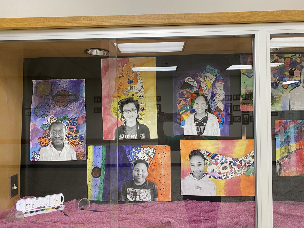 MsPelto's tweet photo. Congrats to these amazing CIMS artists for being featured prominently in our school’s main entrance. #mspeltoart #cimsart @CrestonIMS https://t.co/Fq2SPMkgWl