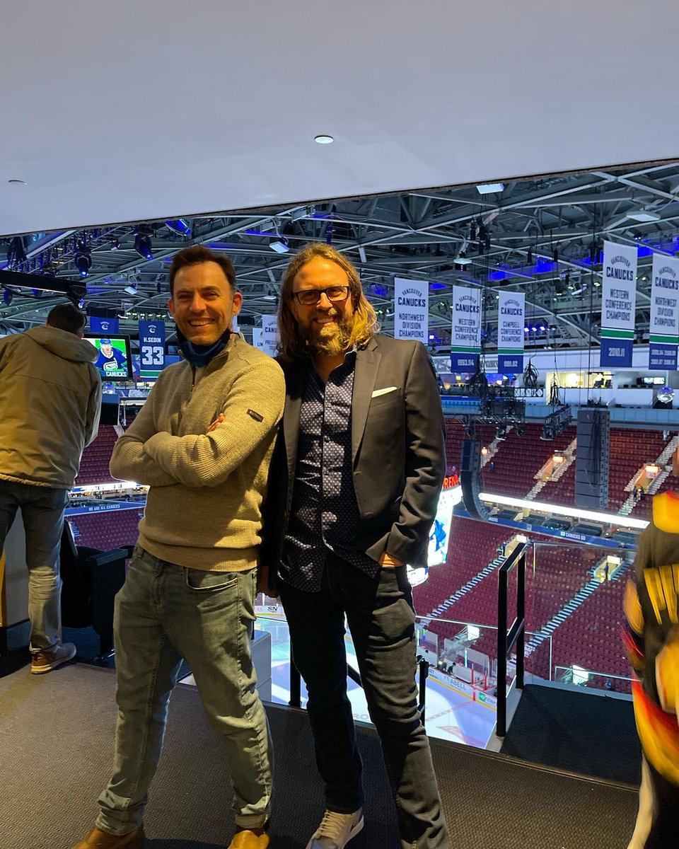 evolutiongoc's tweet photo. Go Canucks Go 🏒🥅
The Evolution team had a blast enjoying the suite life at the #Canucks game over the long weekend.
The home team wasn’t successful with their duck hunt but they fought hard till the end!
🦆🐳
Thank you Ben and Gwen for an amazing time! #evolutiongroup https://t.co/Kzeu0hDMva