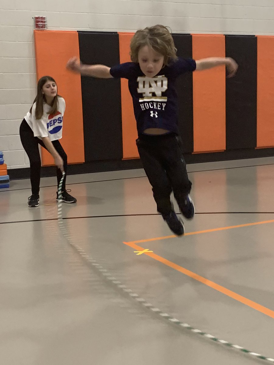 AmyKonoff's tweet photo. First day of our Kids Heart Challenge has been so fun!! #otsegoknights #healthyhearts #jumpropefun #Americanheartassociation https://t.co/CM89a4CQWB