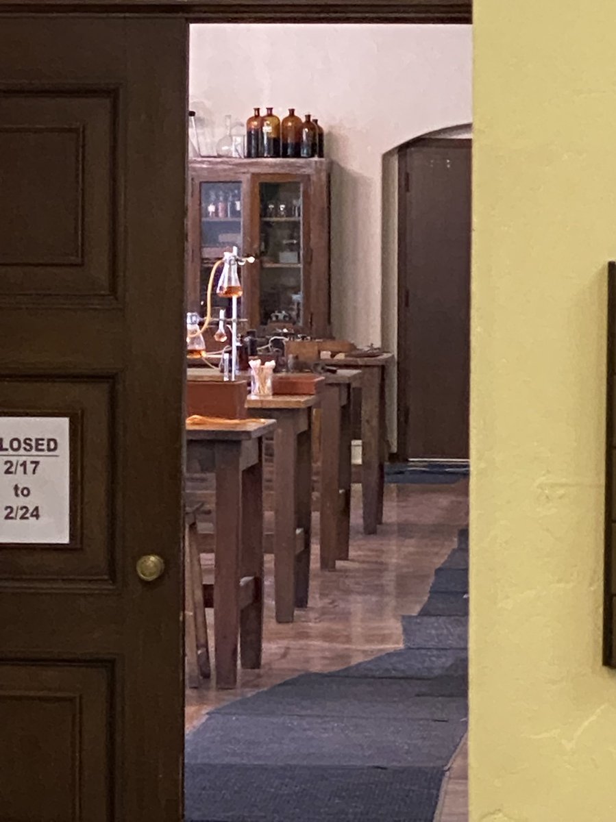 Some cool old timey lab equipment #Oppenheimer