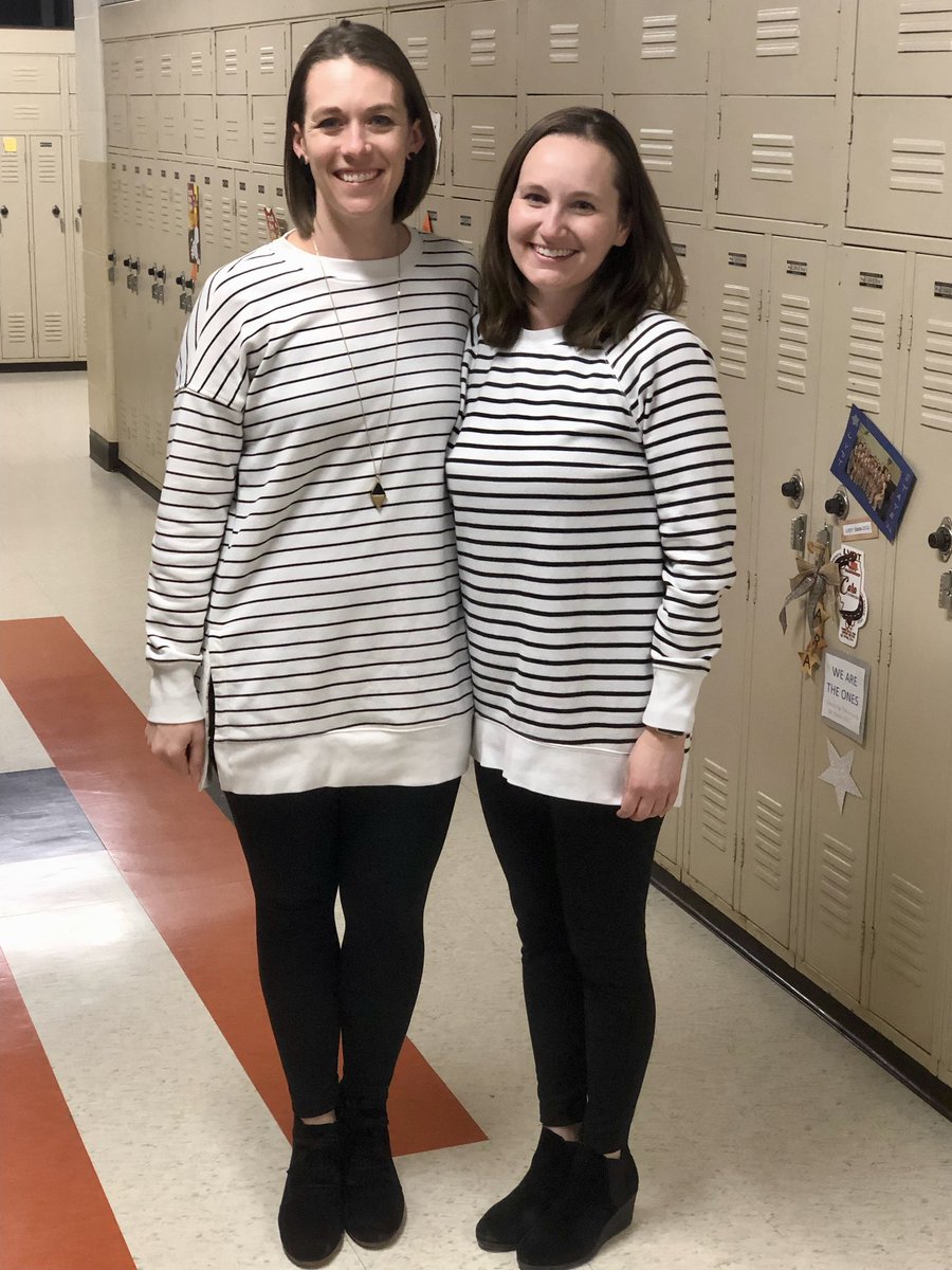 Happy #Twosday! Twinning with <a href="/Tami_Rende/">Tami Rende</a> and looking forward to the rest of #PalindromeWeek! #iteachmath 2️⃣-2️⃣2️⃣-2️⃣2️⃣